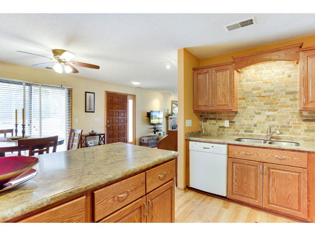 8960 Neill Lake Road Eden Prairie, MN 55347 - Photo 15 of 24 Gallery Image 15