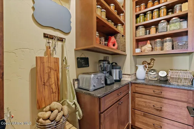 $2,000,000 | 1538 East Bruin Loop, Hayden, ID 83835