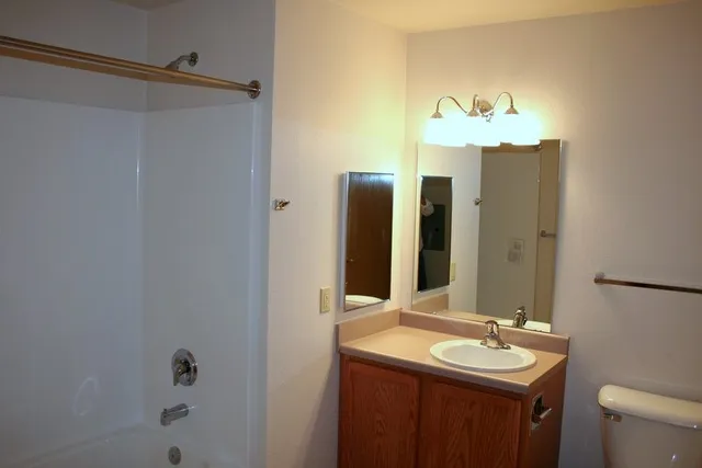 $731 | 8770 Cobblestone Road, Watervliet, MI 49098