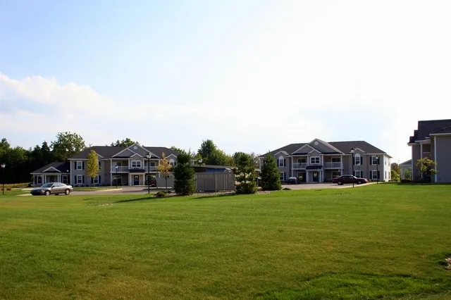 $731 | 8770 Cobblestone Road, Watervliet, MI 49098