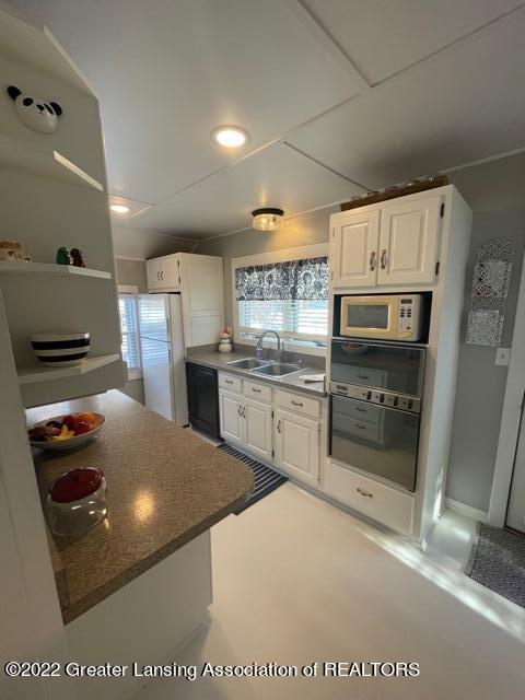 2220 Hamilton Road Okemos, MI 48864 - Photo 8 of 20 ham13