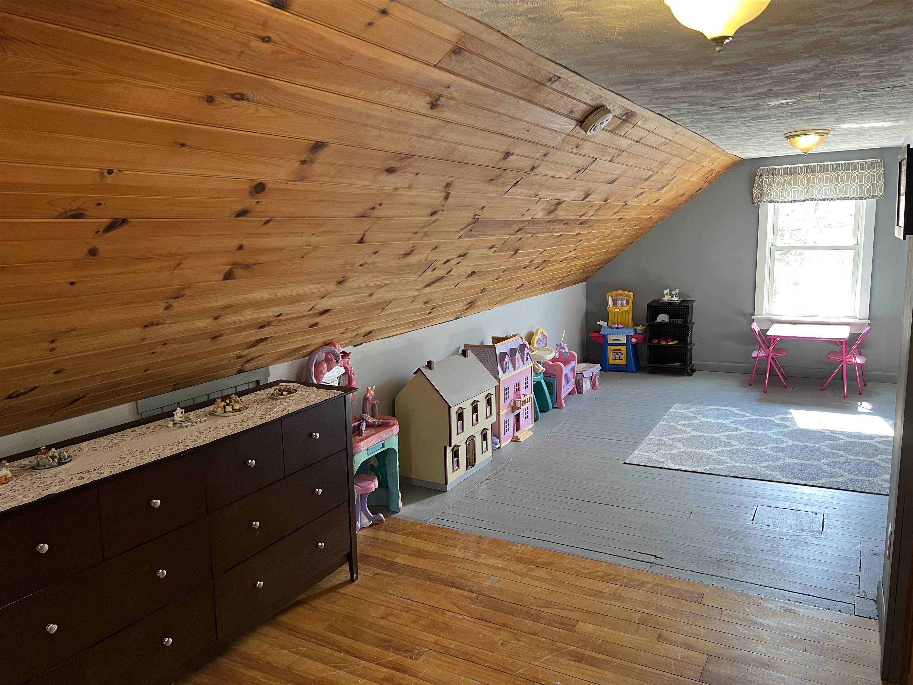 2 Curtis Street Springfield, VT 05156 - Photo 15 of 18