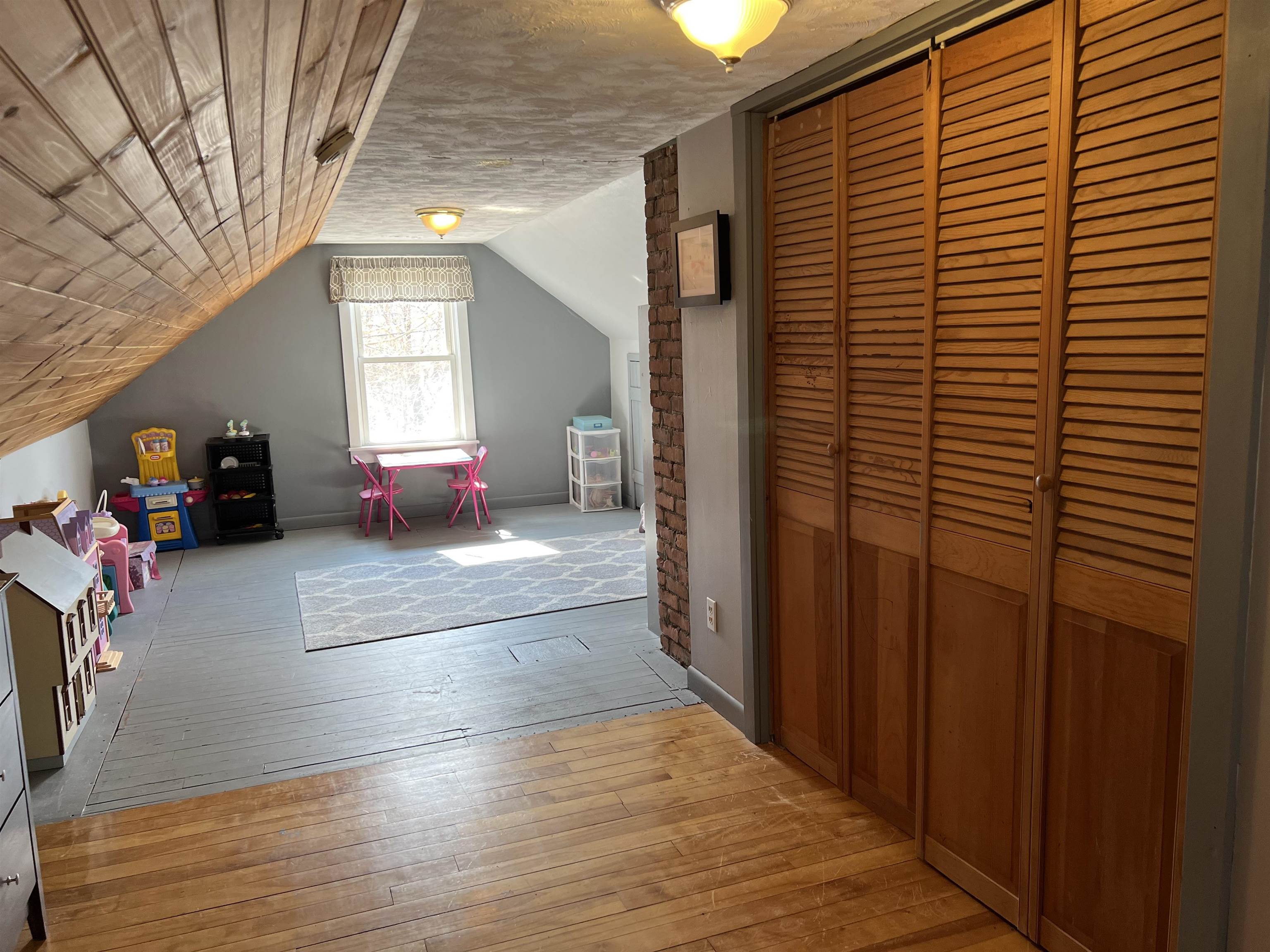 2 Curtis Street Springfield, VT 05156 - Photo 16 of 18