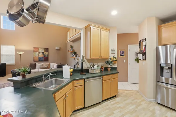 $995,000 | 62 Greenwich Drive, Jackson, NJ 08527