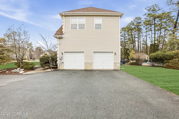 $995,000 | 62 Greenwich Drive, Jackson, NJ 08527