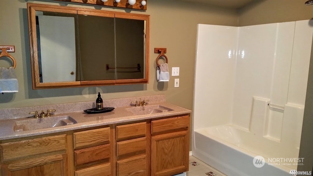 4004 228th Street Southeast Bothell, WA 98021 - Photo 13 of 24