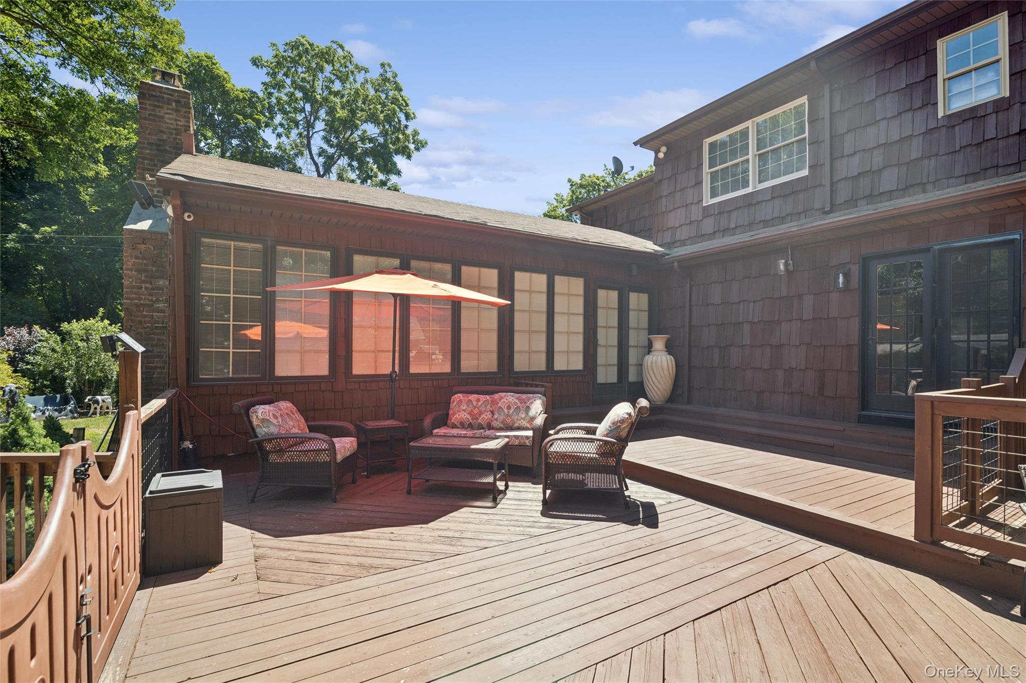 14 Loft Road Smithtown, NY 11787 - Photo 20 of 50