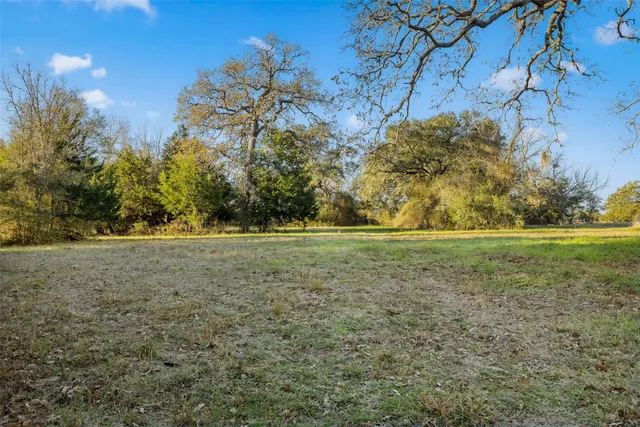 $395,000 | 1038 County Road 207, Weimar, TX 78962