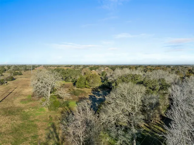 $395,000 | 1038 County Road 207, Weimar, TX 78962