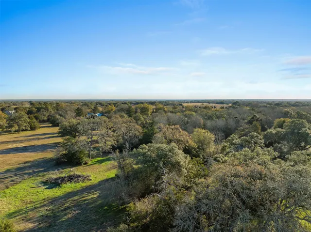 $395,000 | 1038 County Road 207, Weimar, TX 78962
