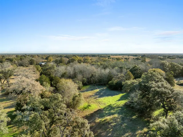 $395,000 | 1038 County Road 207, Weimar, TX 78962