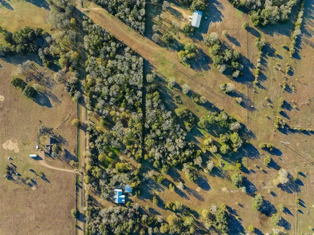 $395,000 | 1038 County Road 207, Weimar, TX 78962
