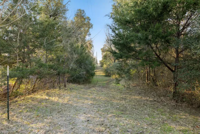 $395,000 | 1038 County Road 207, Weimar, TX 78962