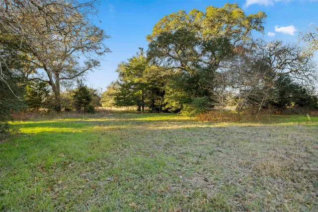 $395,000 | 1038 County Road 207, Weimar, TX 78962