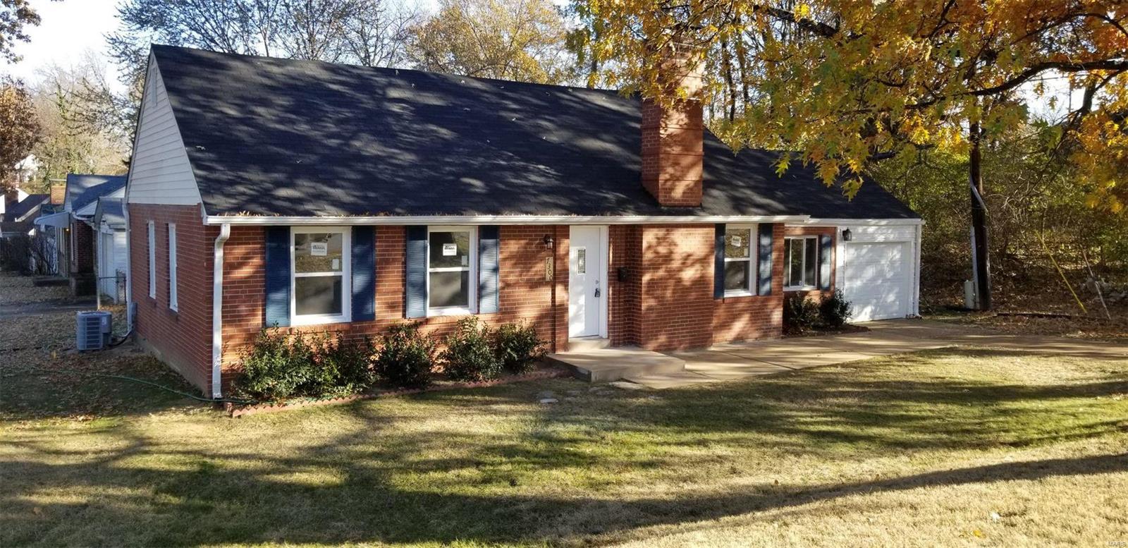 7300 MacKenzie Road St. Louis, MO 63123 - Photo 3 of 17 Gallery Image 3