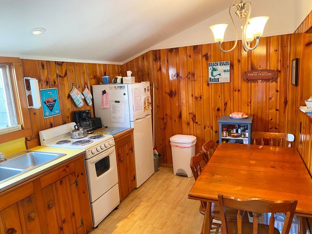 140 Old Wharf Road, Unit 1 Dennis, MA 02639 - Photo 7 of 16