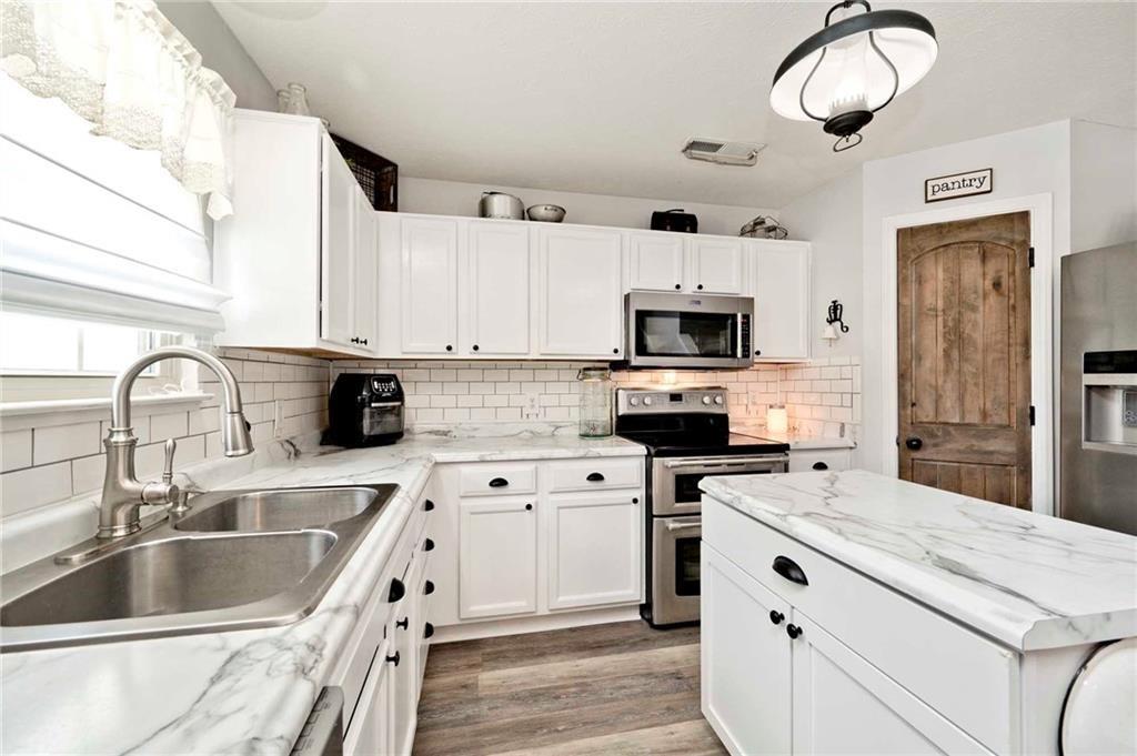 5822 Outer Bank Road Indianapolis, IN 46239 - Photo 6 of 27 Gallery Image 6