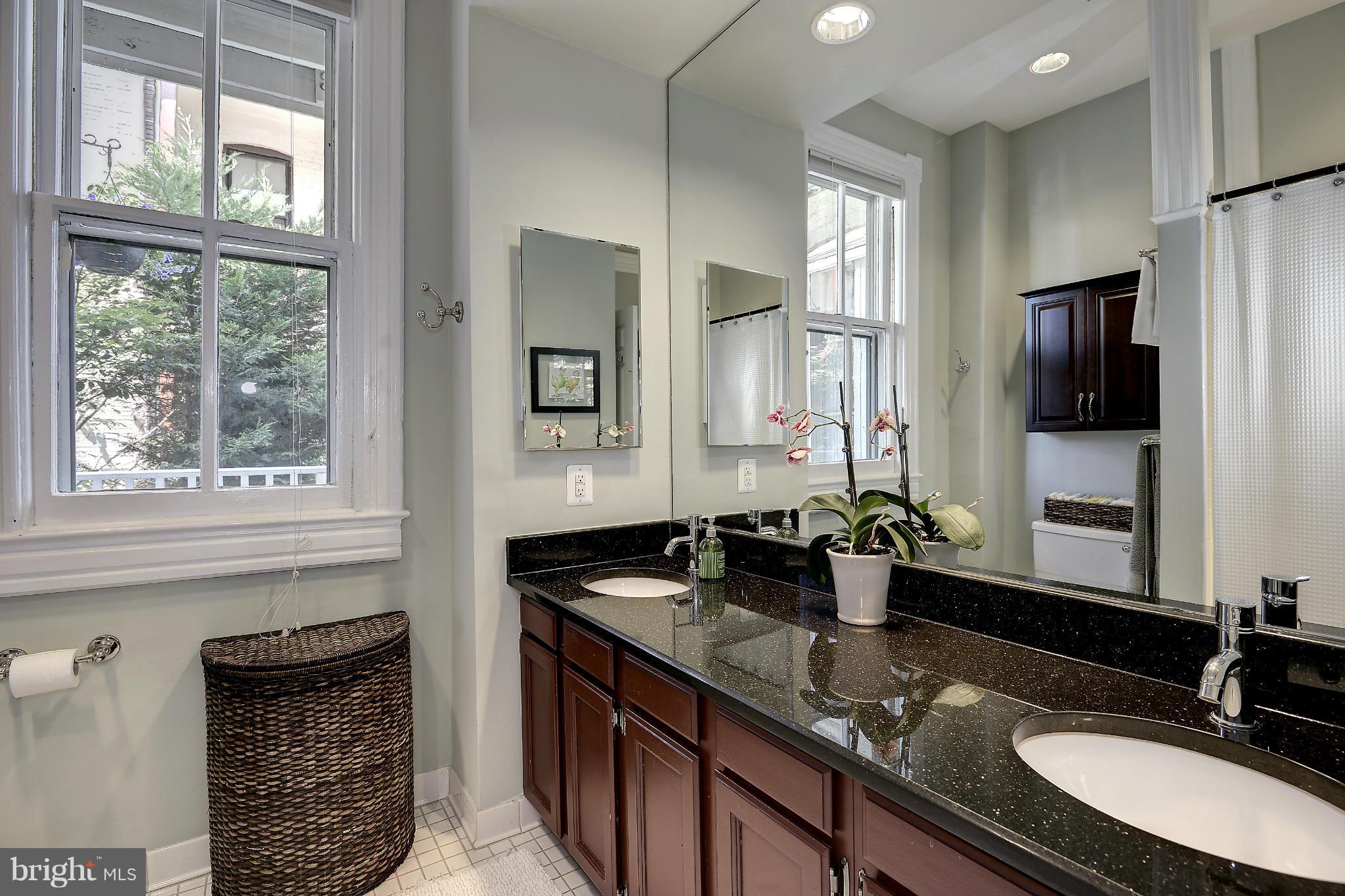 2013 Kalorama Road Northwest, Unit 6 Washington, DC 20009 - Photo 12 of 16 Bath