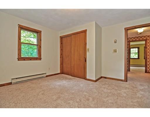 28 Colonial Road Sutton, MA 01590 - Photo 35 of 42 Gallery Image 35
