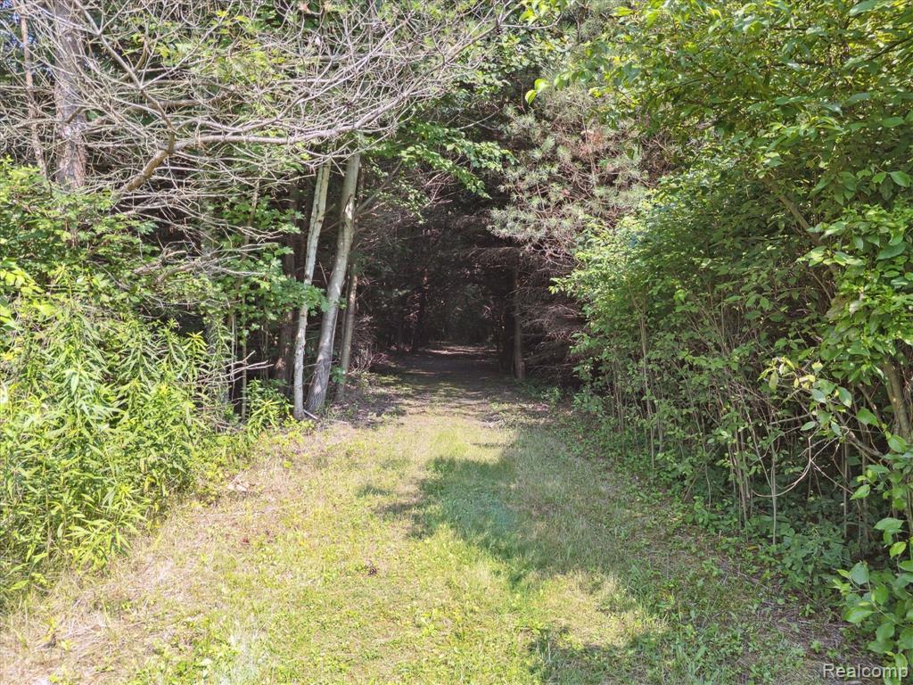 2374 North Vassar Road Davison, MI 48423 - Photo 1 of 15