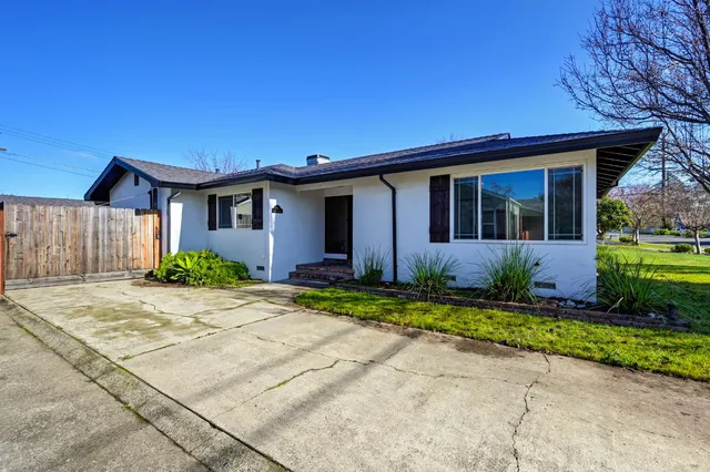 $575,000 | 6915 18th Avenue, Sacramento, CA 95820
