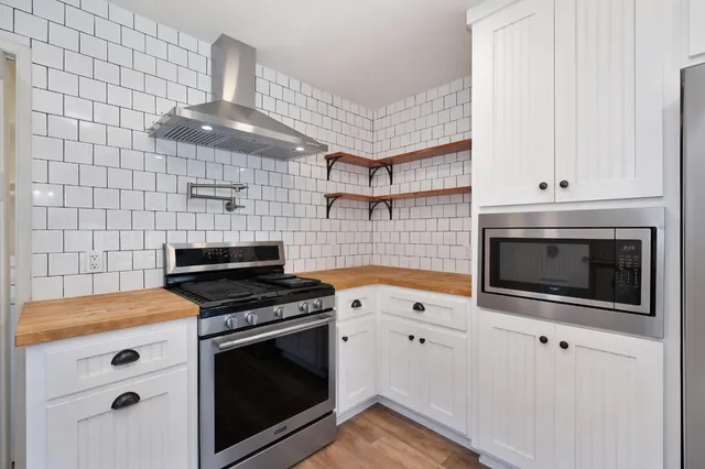 $575,000 | 6915 18th Avenue, Sacramento, CA 95820