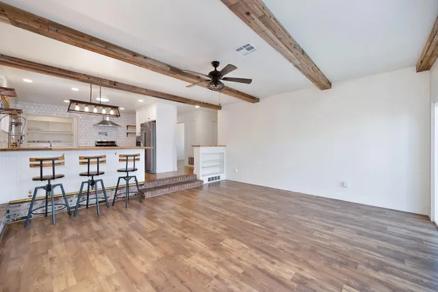 $575,000 | 6915 18th Avenue, Sacramento, CA 95820