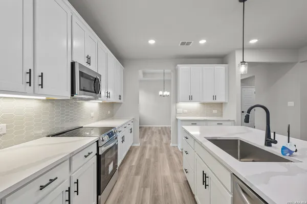 $409,990 | 6510 Lowrie, San Antonio, TX 78239