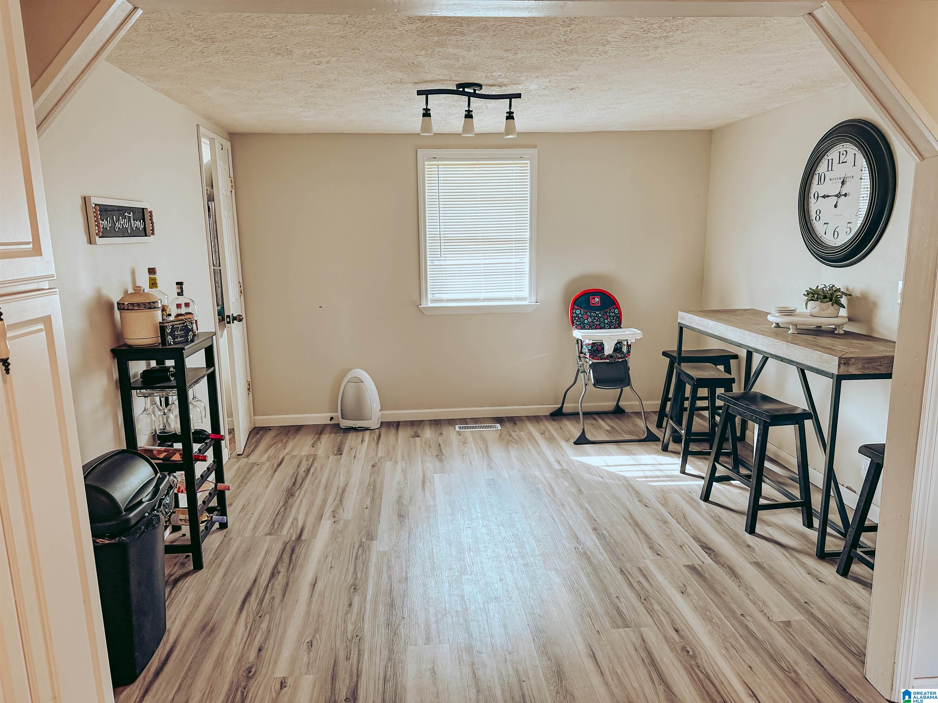 89 17th Street Ragland, AL 35131 - Photo 3 of 12