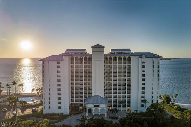 $529,000 | 17080 Harbour Point Drive, Unit 614, Fort Myers, FL 33908