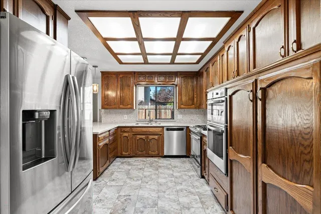 $619,000 | 2117 Manitoba Court, Modesto, CA 95356