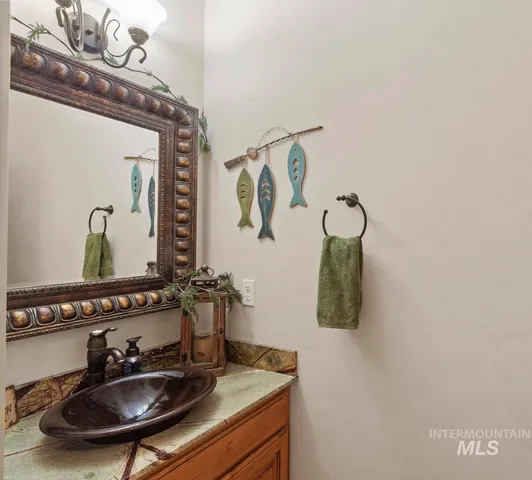 $1,650,000 | 135 Par Drive, Cascade, ID 83611