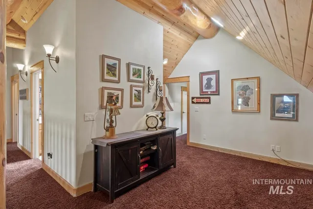 $1,650,000 | 135 Par Drive, Cascade, ID 83611