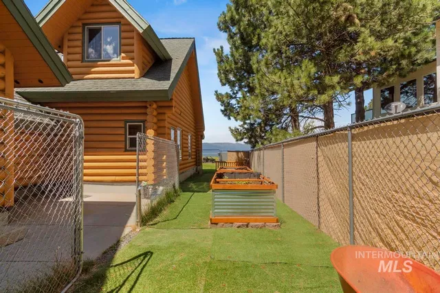 $1,650,000 | 135 Par Drive, Cascade, ID 83611