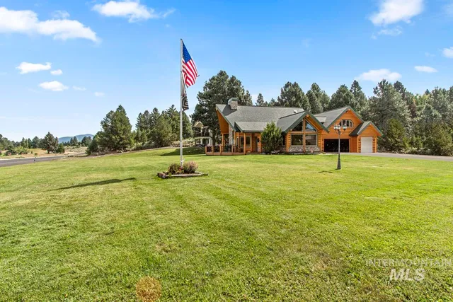 $1,650,000 | 135 Par Drive, Cascade, ID 83611