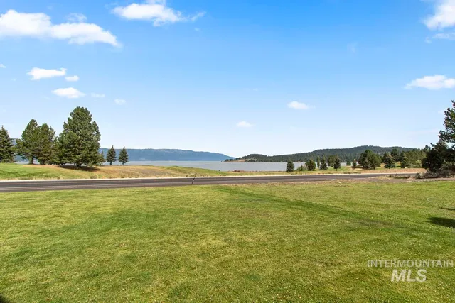 $1,650,000 | 135 Par Drive, Cascade, ID 83611