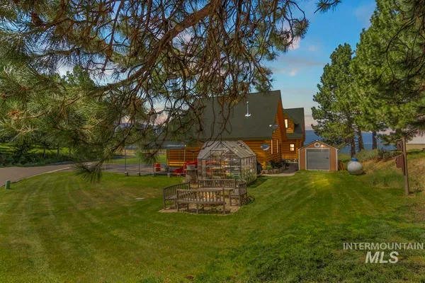 $1,595,000 | 135 Par Drive, Cascade, ID 83611