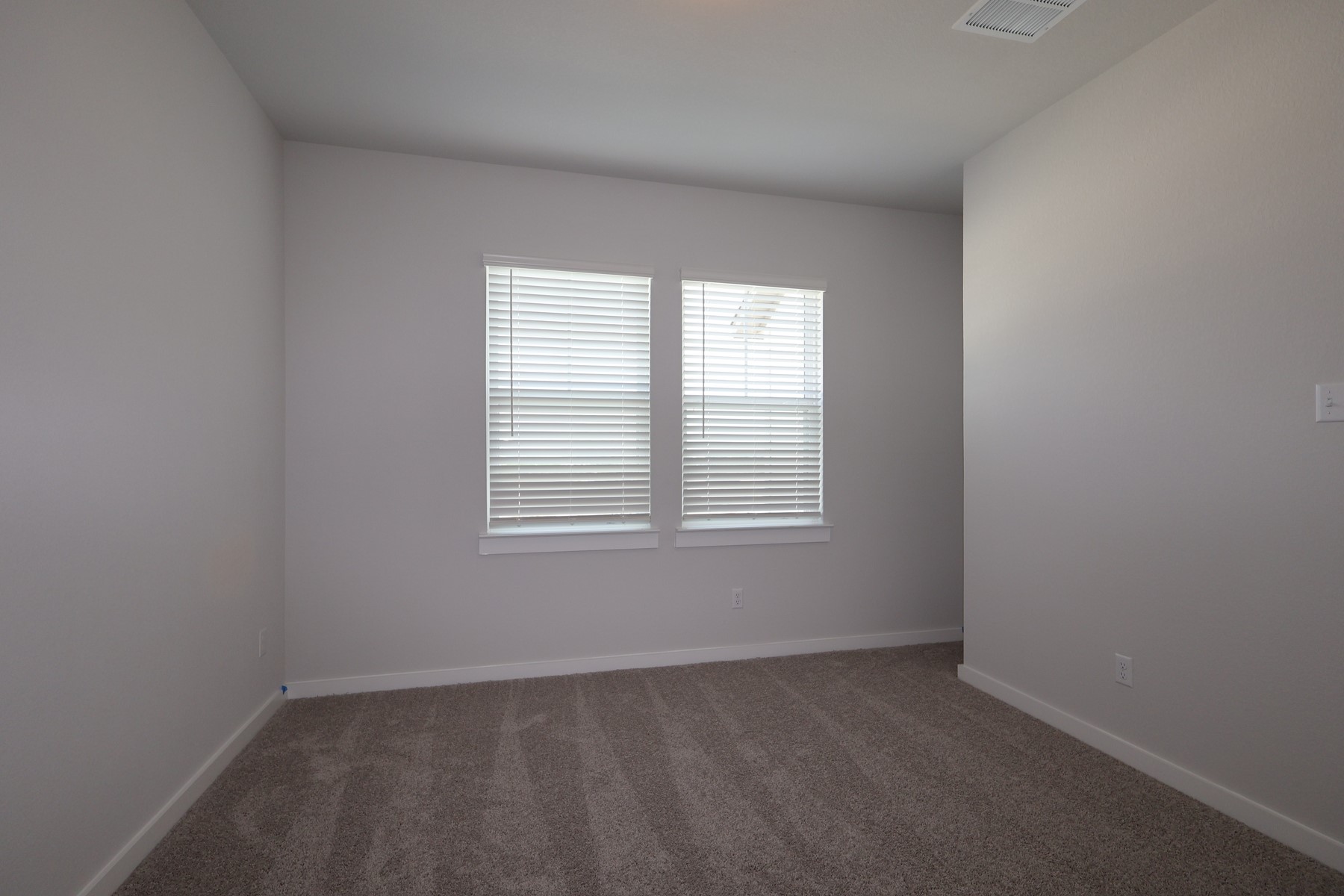 204 Marie Way Georgetown, TX 78626 - Photo 10 of 12