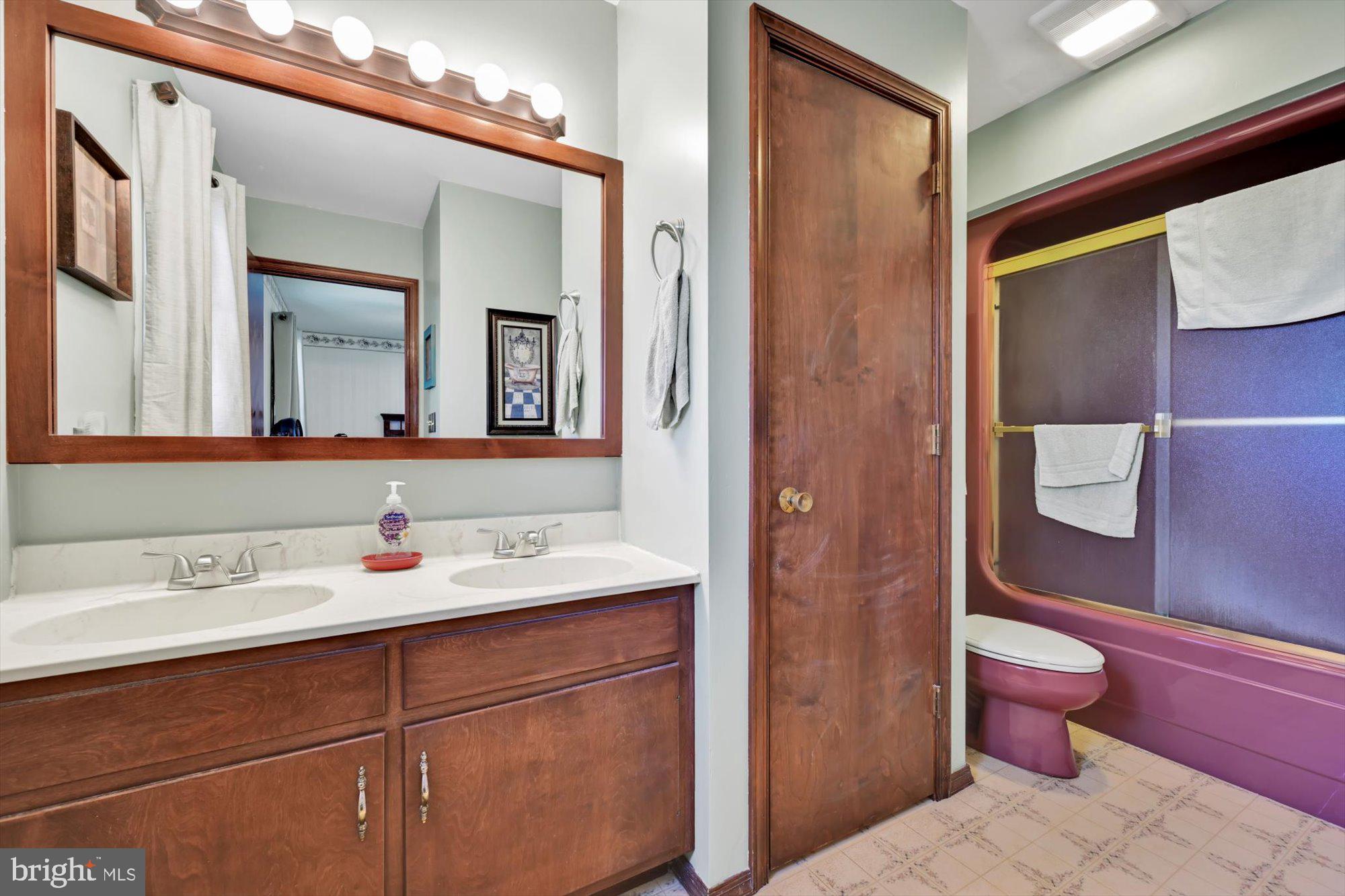 114 Pearl Road Bernville, PA 19506 - Photo 17 of 39 Master Bath