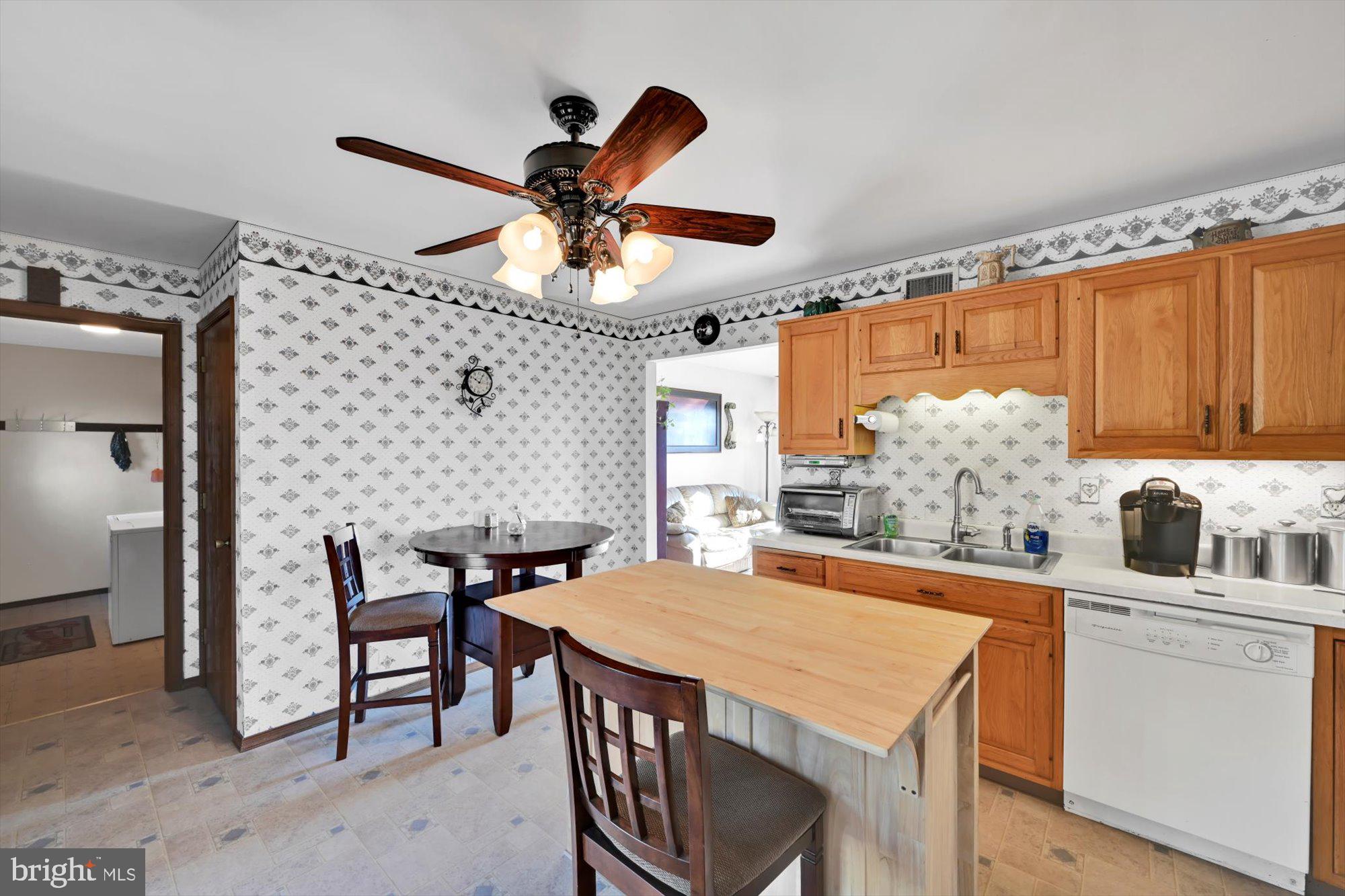 114 Pearl Road Bernville, PA 19506 - Photo 9 of 39 Kitchen