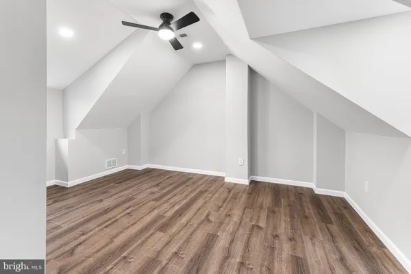 $3,300 | 515 Delamore Place, Wilmington, DE 19805