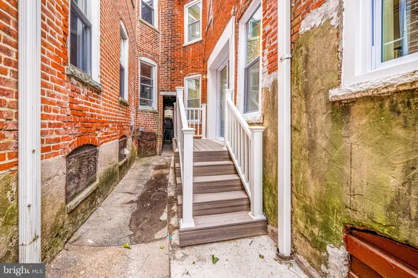 $3,300 | 515 Delamore Place, Wilmington, DE 19805