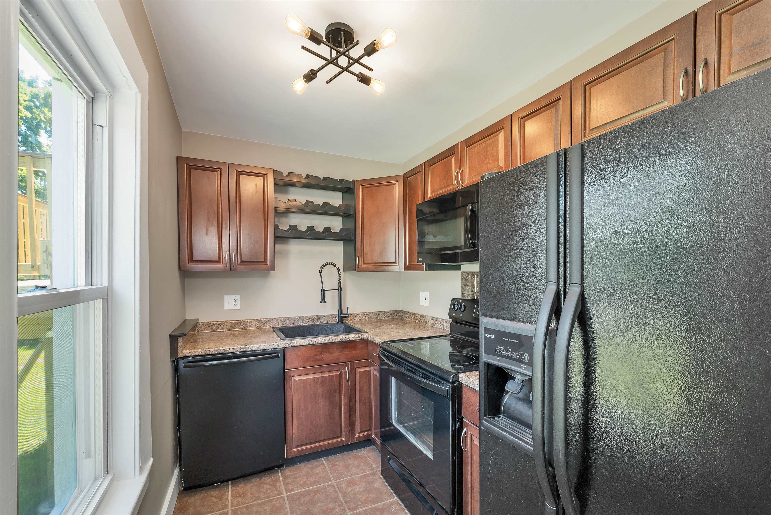 16 Brook Street Derry, NH 03038 - Photo 23 of 60