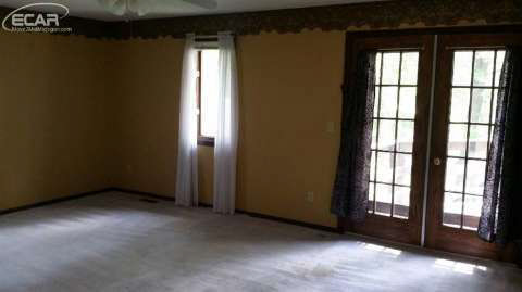 2106 South State Road Davison, MI 48423 - Photo 19 of 31 20439198-18.JPG