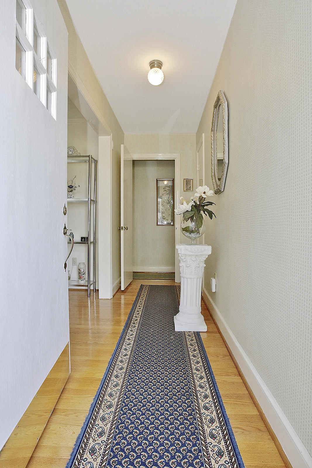 3833 Darlington Road Southwest Roanoke, VA 24018 - Photo 4 of 47 Foyer