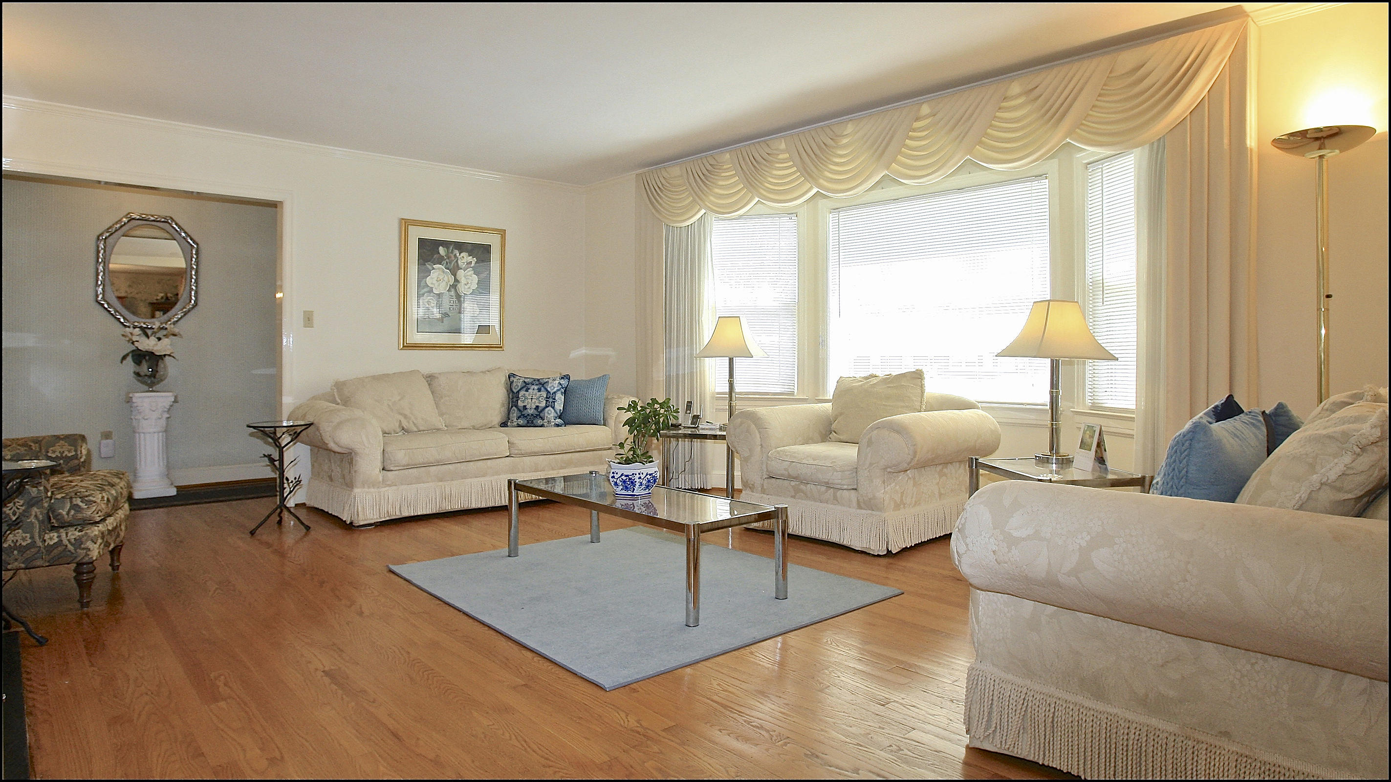 3833 Darlington Road Southwest Roanoke, VA 24018 - Photo 6 of 47 Spacious Living Area