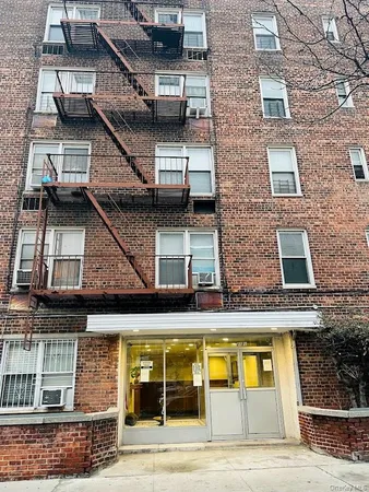 $1,800 | 2181 Starling Avenue, Unit 5D | Parkchester