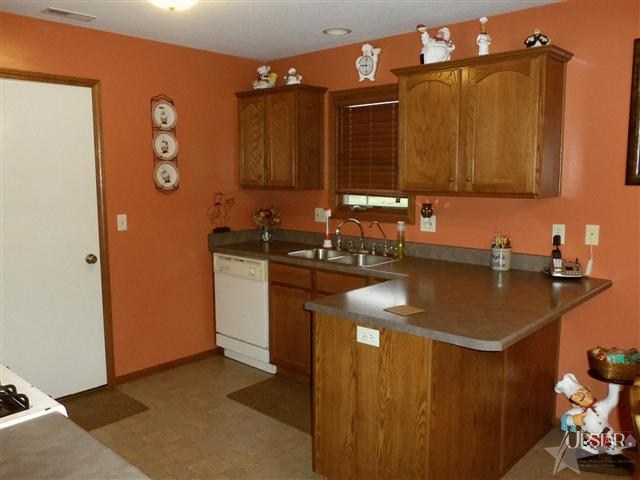 865 Innkeepers Court Waterloo, IN 46793 - Photo 8 of 14 Gallery Image 8