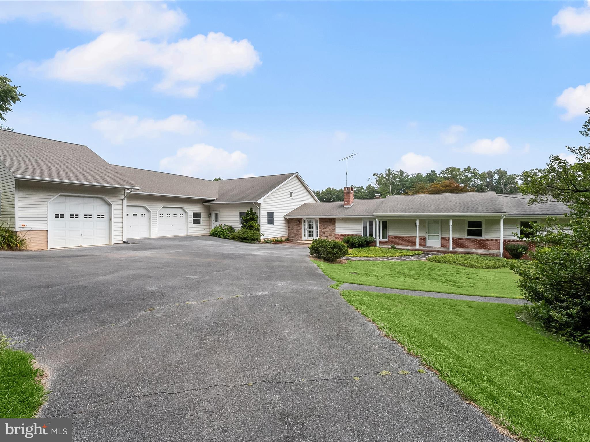 3835 Rinehart Road Westminster, MD 21158 - Photo 2 of 58 Front