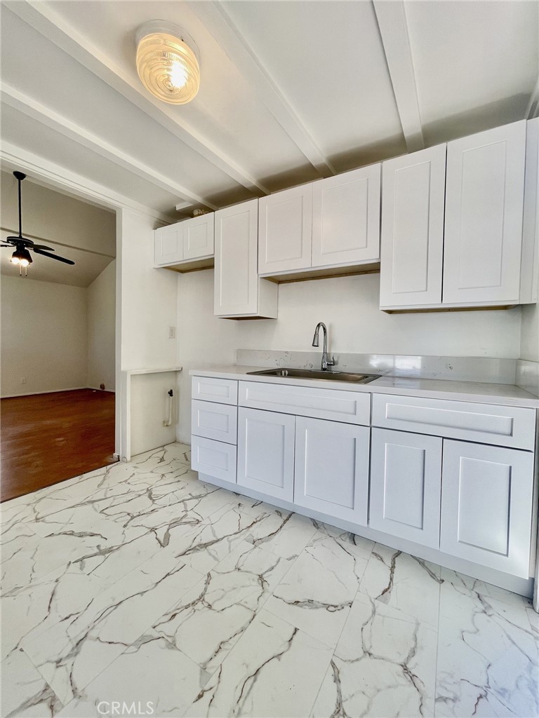 10334 Plainview Tujunga, CA 91042 - Photo 3 of 6